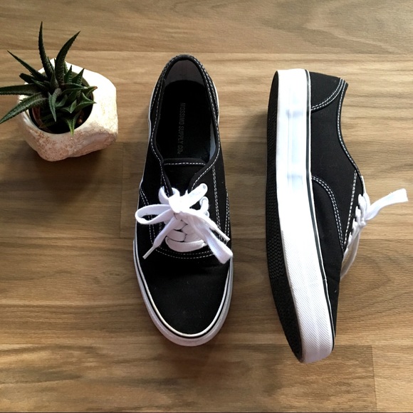 Mossimo Supply Co. Shoes - Black & White Canvas Shoes, Tennis Shoes Sneakers